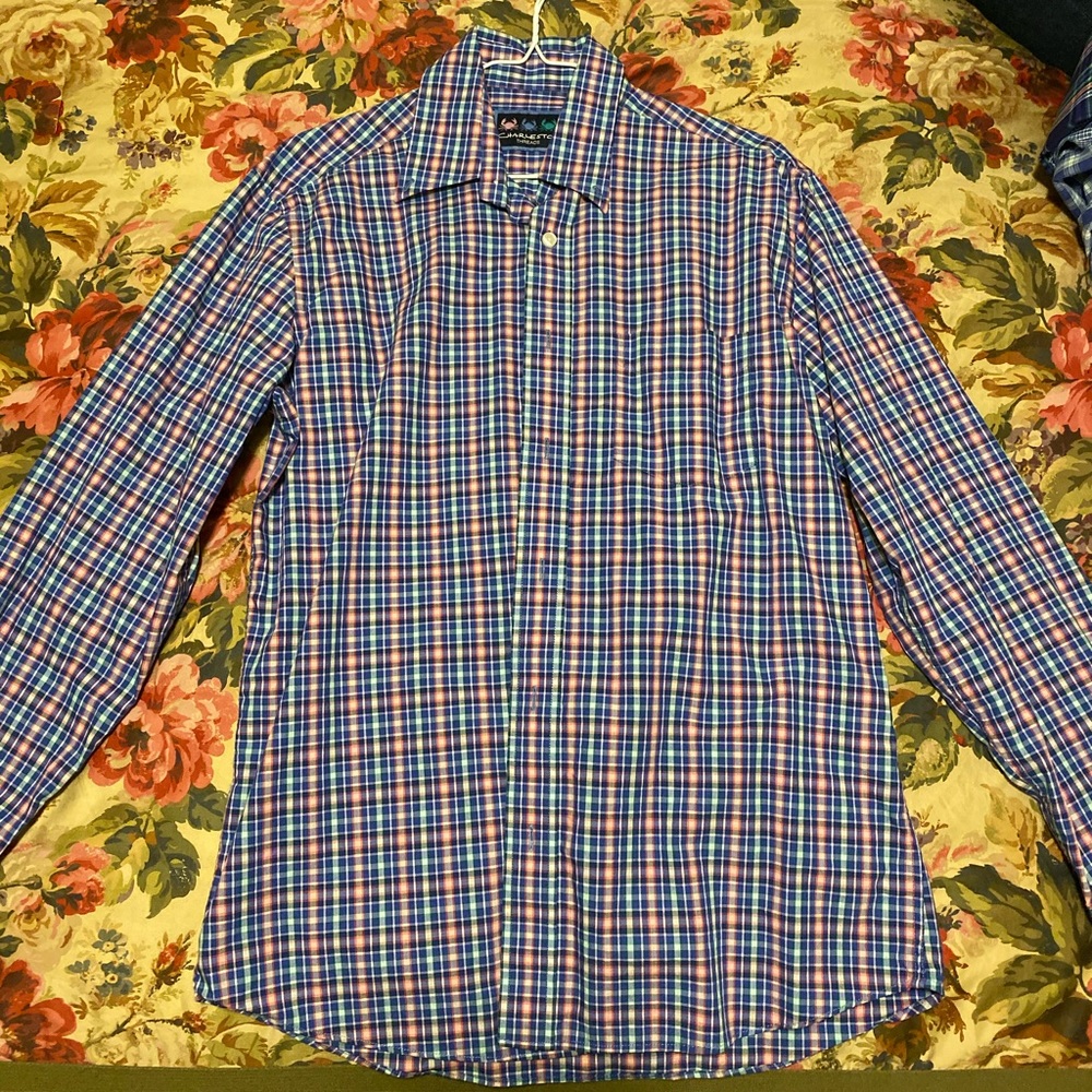 Vintage Charleston Threads Button up